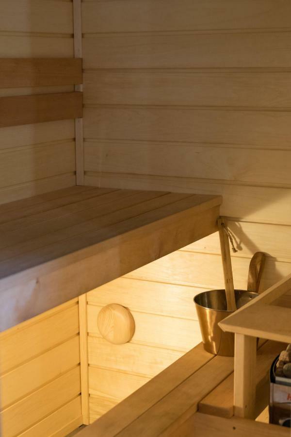Liisupesa Apartment With Sauna And Garden Pärnu Buitenkant foto